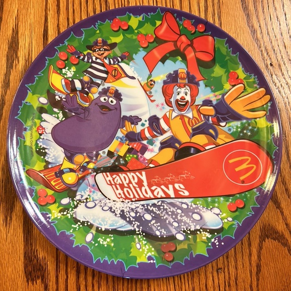3 McDonald’s Melamine Colectors Plates - School time, Haunted House & Christmas - Picture 8 of 11